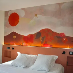 ** Hotel De La Fontaine France